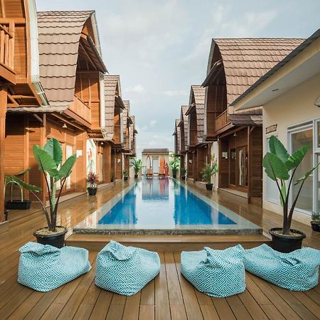 Andi Beach House Hotel Canggu  Exterior photo